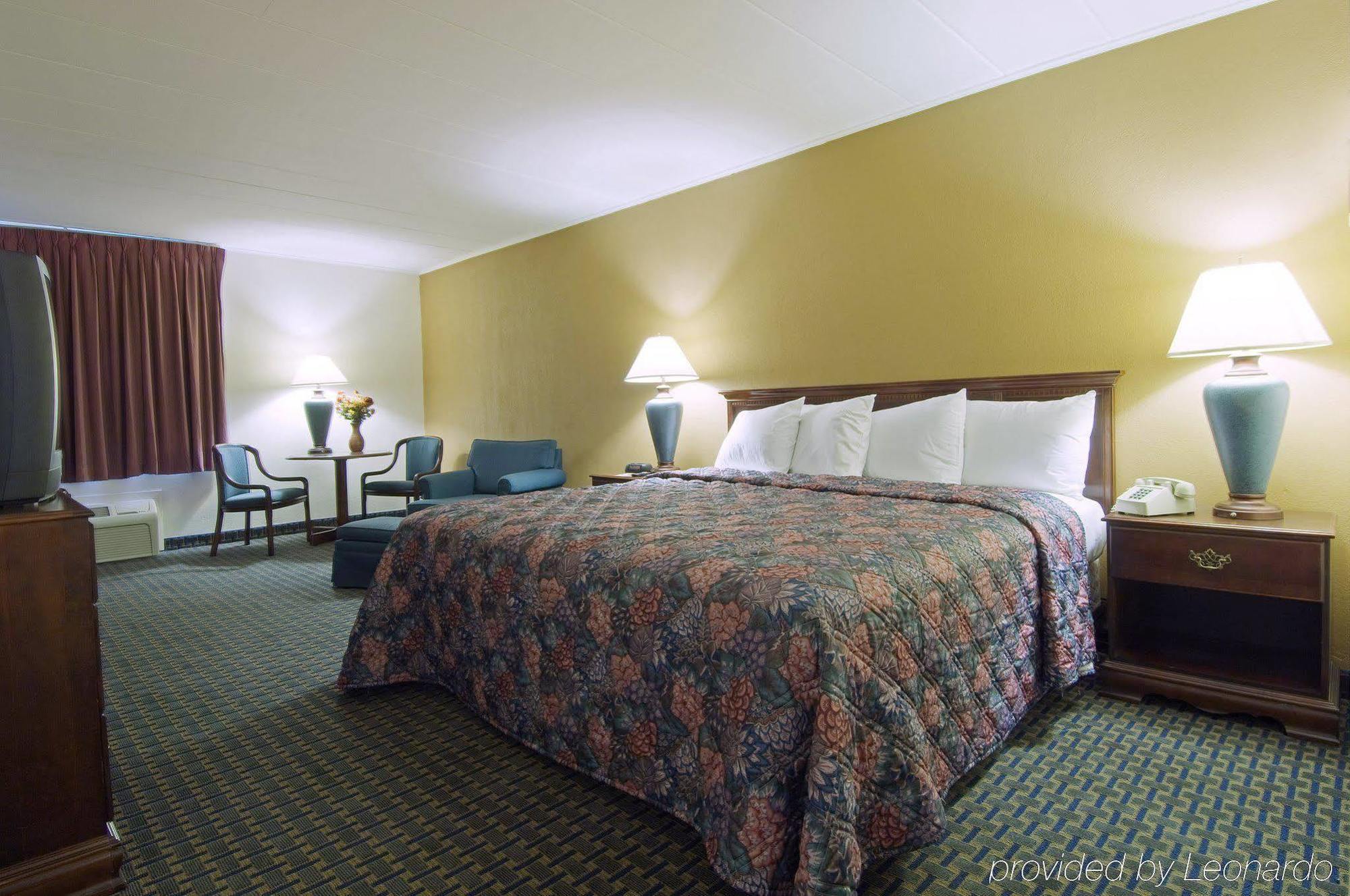 Royal Inn Hotel Indianapolis Room photo